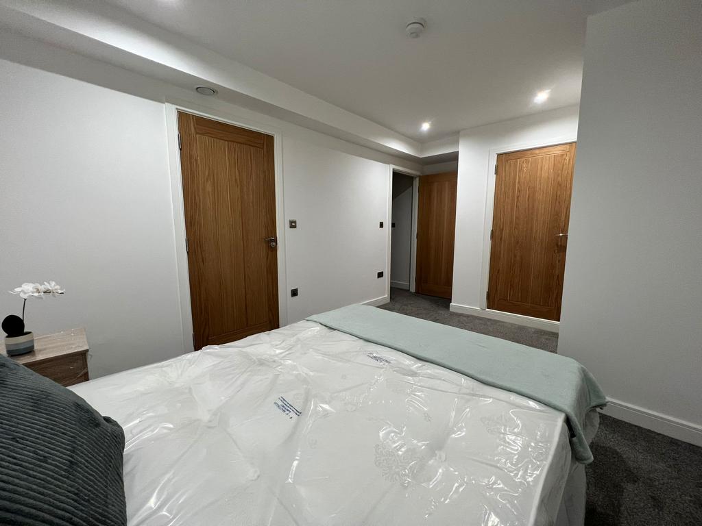 Ensuite Room