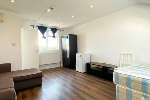 6 bedroom semi-detached house for sale, Bellclose Road, West Drayton, UB7