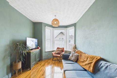 2 bedroom flat for sale, Forest Road, Torquay, TQ1 4JZ