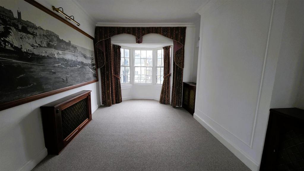 Platform room