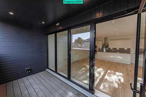 3 bedroom flat for sale, Eastfield House, 19 Atherton Mews, London, E7 9FT