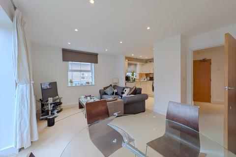 2 bedroom flat to rent, Hayes Grove, London, SE22