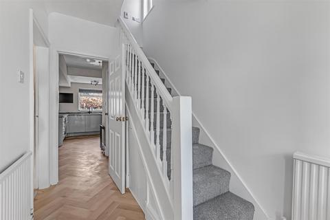 3 bedroom semi-detached house for sale, Grange Avenue, Menston LS29
