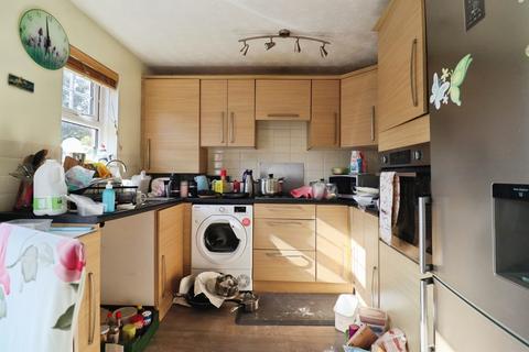 2 bedroom semi-detached house for sale, De Havilland Road, Cardiff