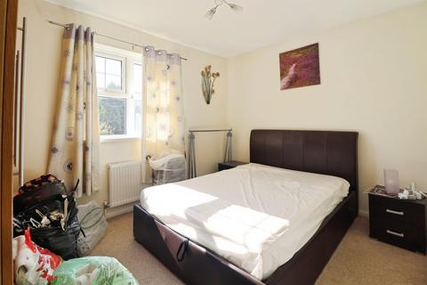 2 bedroom semi-detached house for sale, De Havilland Road, Cardiff