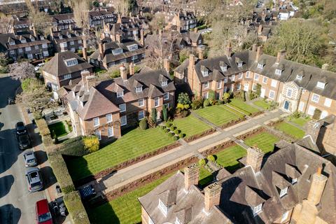 5 bedroom semi-detached house for sale, Hampstead Garden Suburb NW11