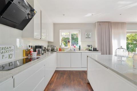 5 bedroom semi-detached house for sale, Chamberlayne Road, London NW10