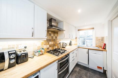 2 bedroom flat for sale, Bromfelde Road, London SW4