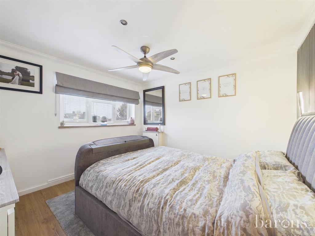 CAM05500 G0-PR0137-STILL014.jpg