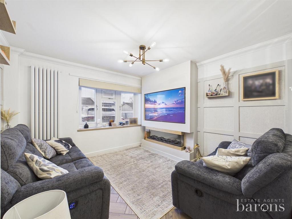 CAM05500 G0-PR0137-STILL006.jpg