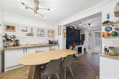 undefined, Elizabeth Road, Basingstoke RG22