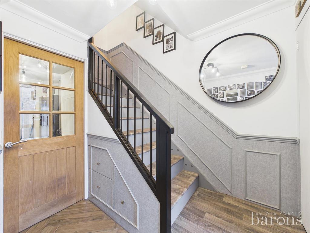 CAM05500 G0-PR0137-STILL009.jpg