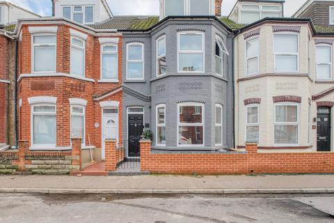 4 bedroom terraced house for sale, Walpole Road, Great Yarmouth