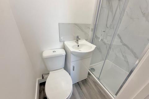 1 bedroom flat to rent, High Road, Finchley