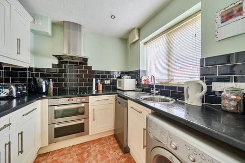 undefined, Shelton Avenue, Toddington, LU5
