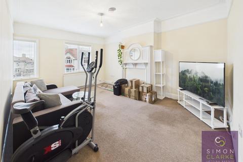 Ballards Lane, Finchley Central, N3