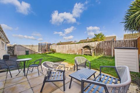 undefined, Moor Close, Wincanton