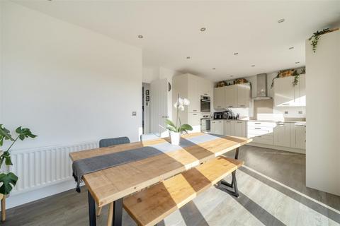 3 bedroom detached house for sale, Willis Drive, Exeter