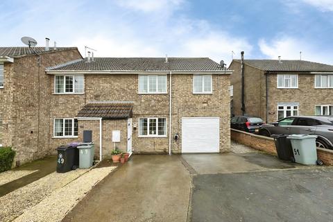 3 bedroom semi-detached house for sale, First Avenue, Grantham, NG31