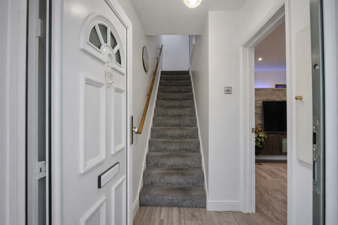 3 bedroom terraced house for sale, Oakdale Road, Watford WD19