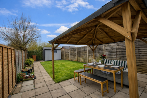 3 bedroom terraced house for sale, Oakdale Road, Watford WD19