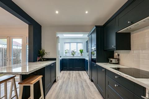 undefined, Oaken Grange Drive, Southend-on-sea, SS2