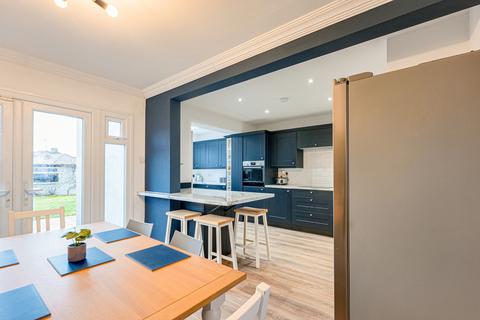 undefined, Oaken Grange Drive, Southend-on-sea, SS2