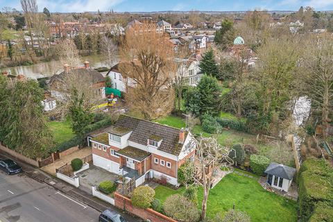 undefined, Ray Park Road, Maidenhead, SL6