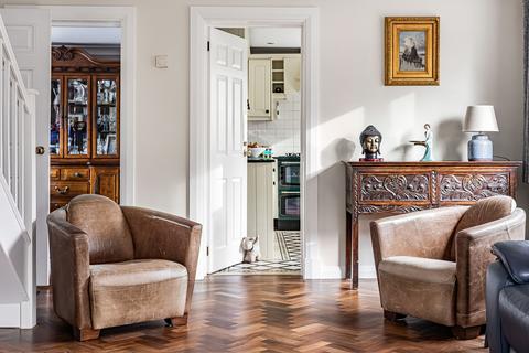 5 bedroom detached house for sale, Ray Park Road, Maidenhead, SL6