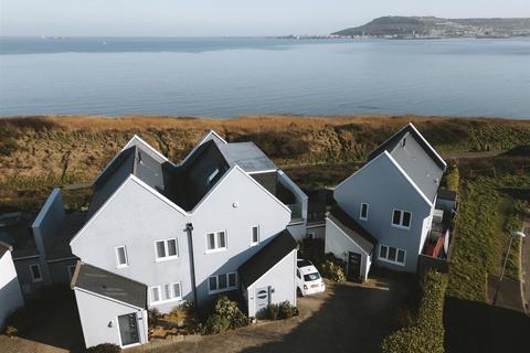 4 bedroom semi-detached house for sale, Osprey Road, Weymouth