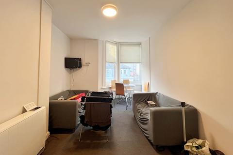 3 bedroom flat to rent, Bournemouth Centre