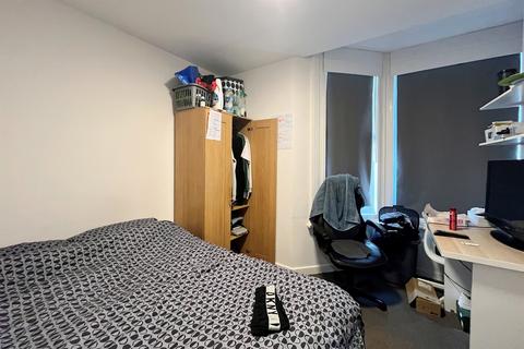 3 bedroom flat to rent, Bournemouth Centre