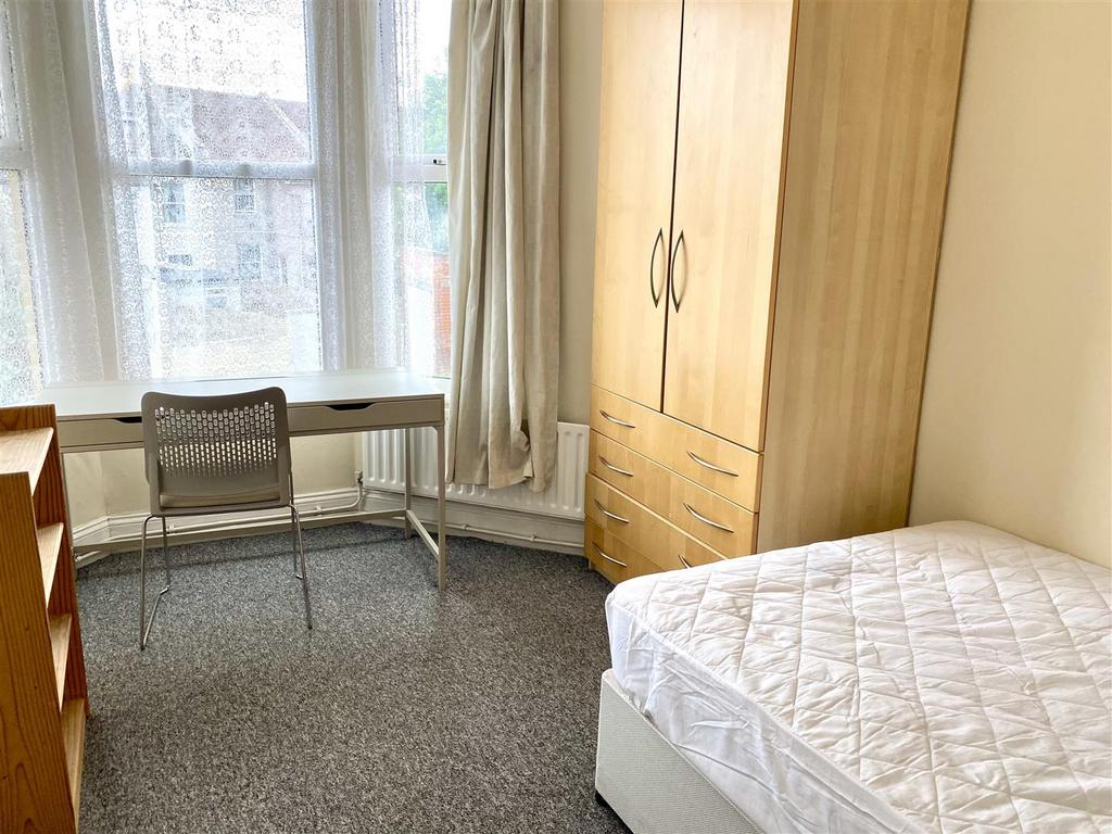 Room 4