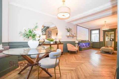 3 bedroom terraced house for sale, York Road, Waltham Cross EN8