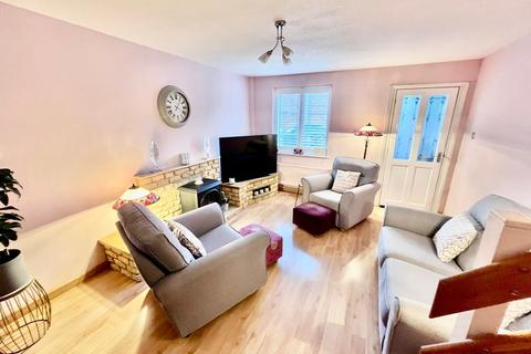 undefined, Petersham Close, Newport Pagnell