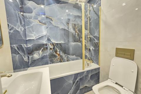2 bedroom flat to rent, Wenlock Road, Edgware HA8