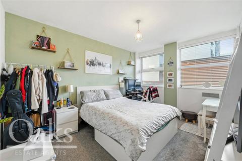 2 bedroom apartment for sale, London Road, Norbury