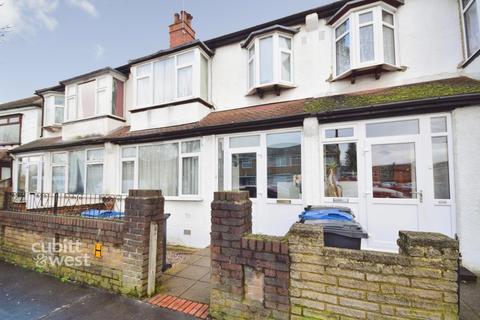 3 bedroom terraced house to rent, Davidson Road, Croydon CR0