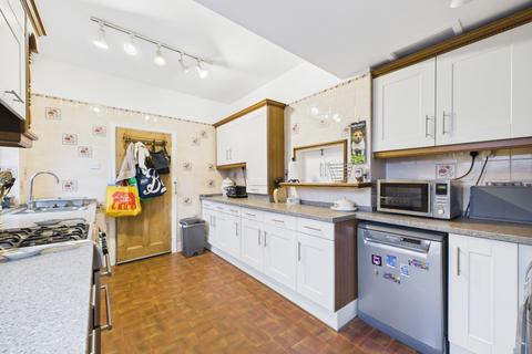 4 bedroom semi-detached house for sale, North Road, Hull,  HU4 6BZ