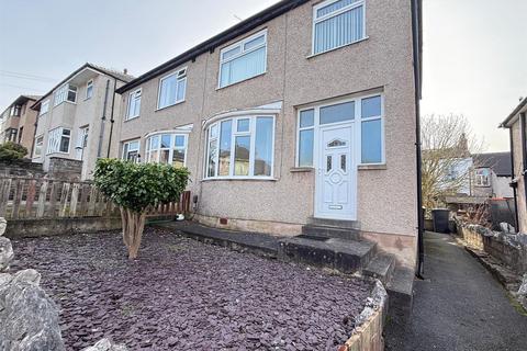 undefined, Central Avenue, Lancaster