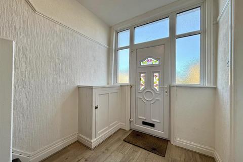 undefined, Central Avenue, Lancaster