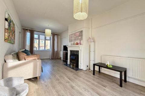 undefined, Central Avenue, Lancaster