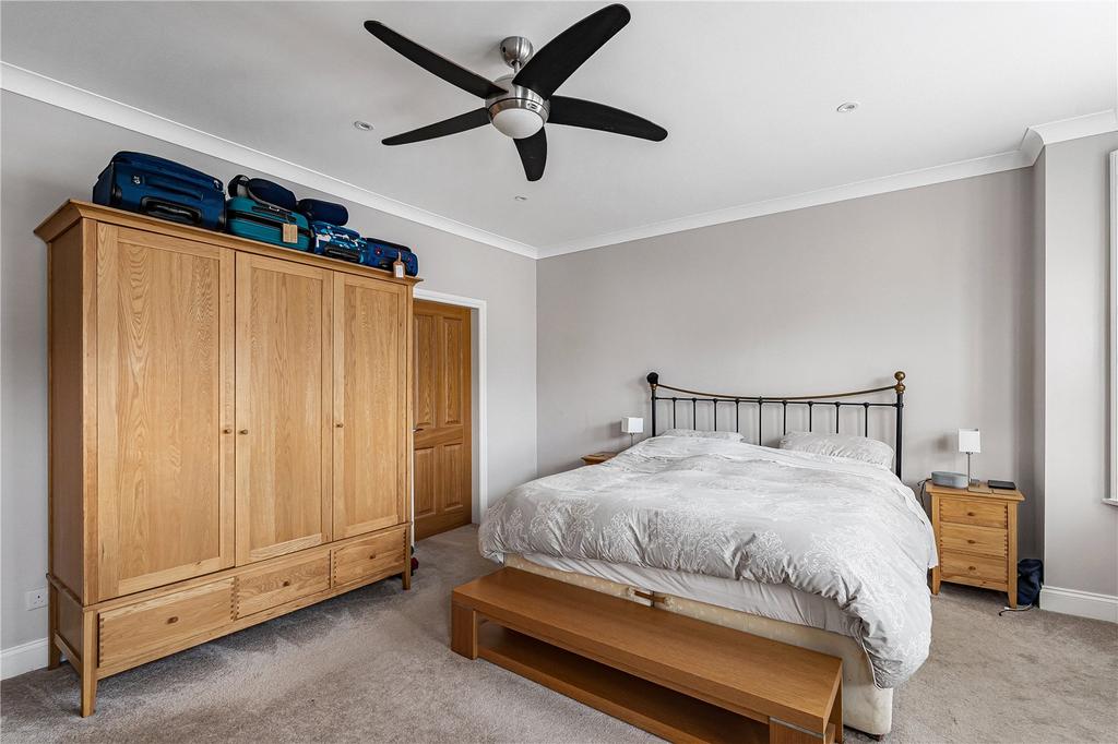 Bedroom (5)