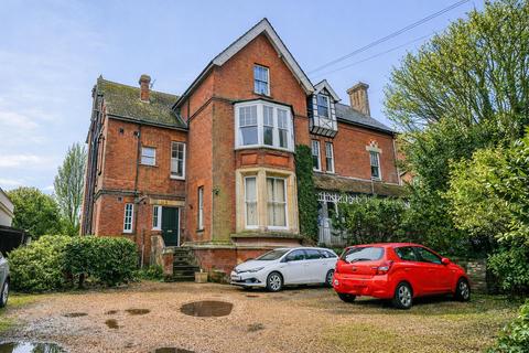 2 bedroom flat for sale, Upper Maze Hill, St Leonards-On-Sea