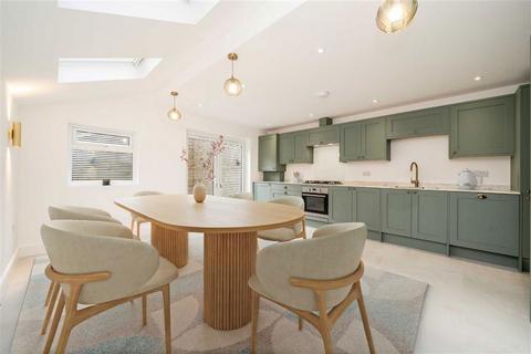 undefined, Cobbold Road, London W12
