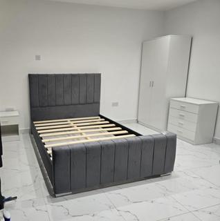 1 bedroom in a house share to rent, Stubbs Avenue,  Headington,  OX3