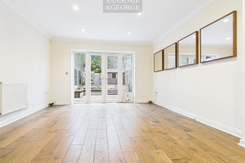 undefined, The Pellows, Kingsclere, Newbury, Hampshire, RG20