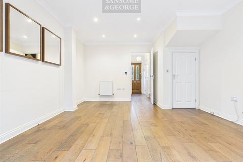 undefined, The Pellows, Kingsclere, Newbury, Hampshire, RG20