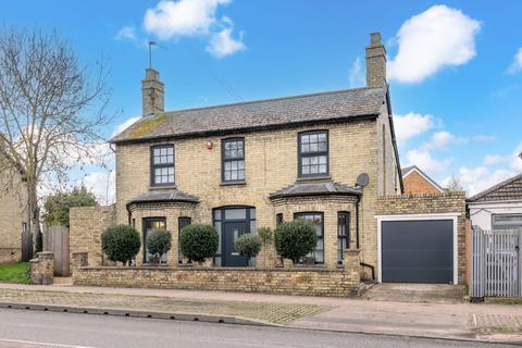 3 bedroom detached house for sale, Melbourn Road, Royston SG8