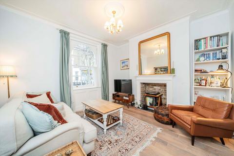 3 bedroom flat for sale, Offord Road, London N1